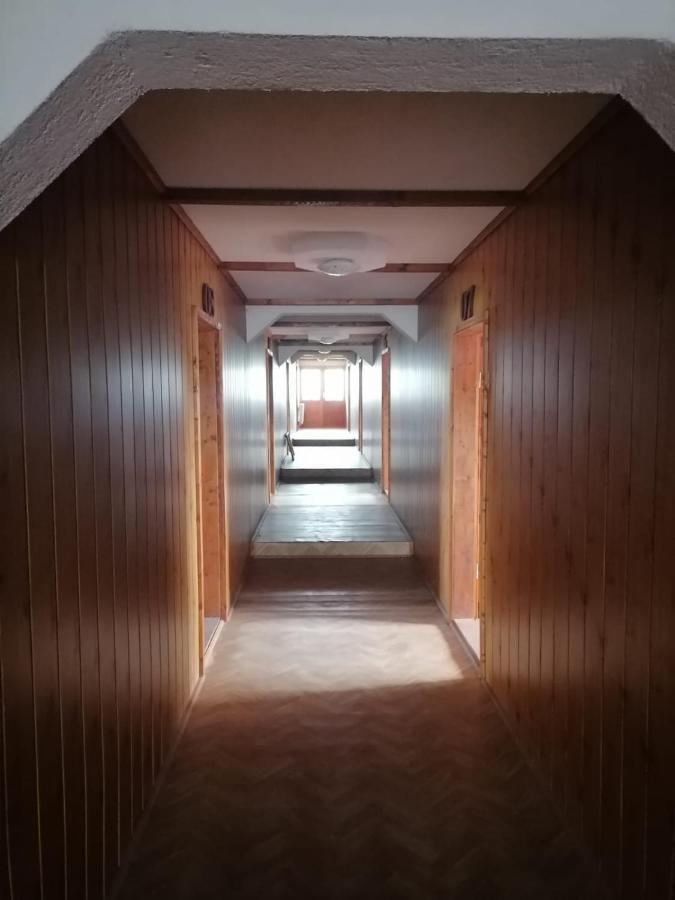 La Elvetian Otel Yaş Dış mekan fotoğraf
